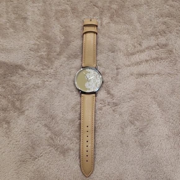 Watch - Picture 2 of 3